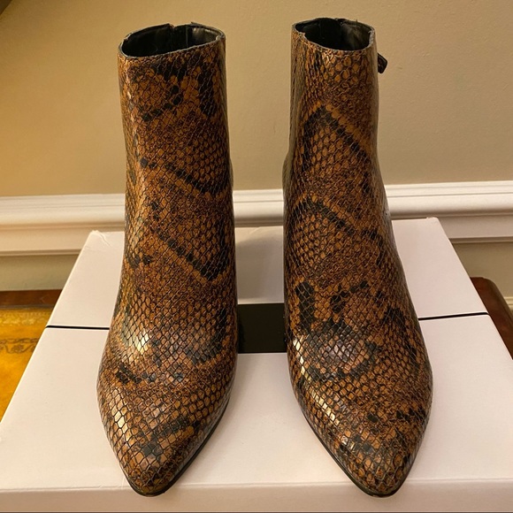 NIB Dolce Vita Coltyn Caramel Snake Print Leather Back Zip Booties Ankle Boots 6 - Picture 7 of 10